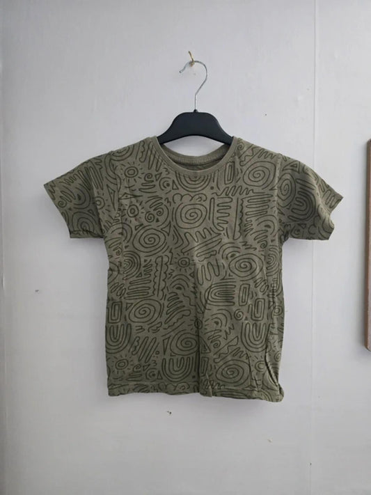 Primark Boys Khaki Green Abstract Swirl Print T-Shirt Age 5-6 Years