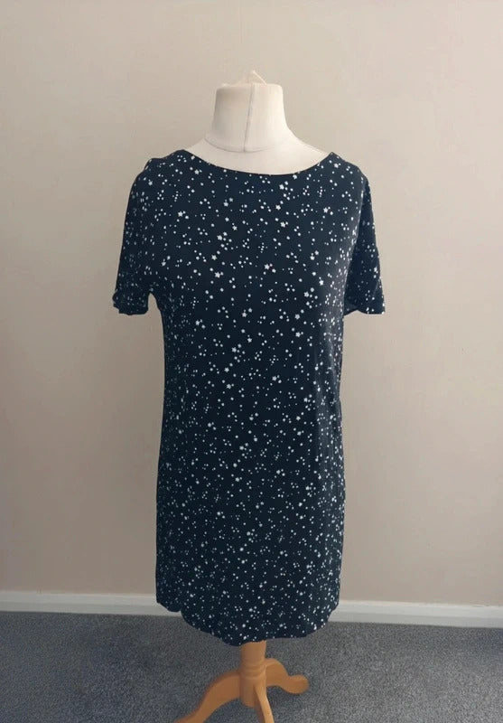 Zara Black & White Star Print Tie-Back Knee-Length Dress  Small (Size 10)