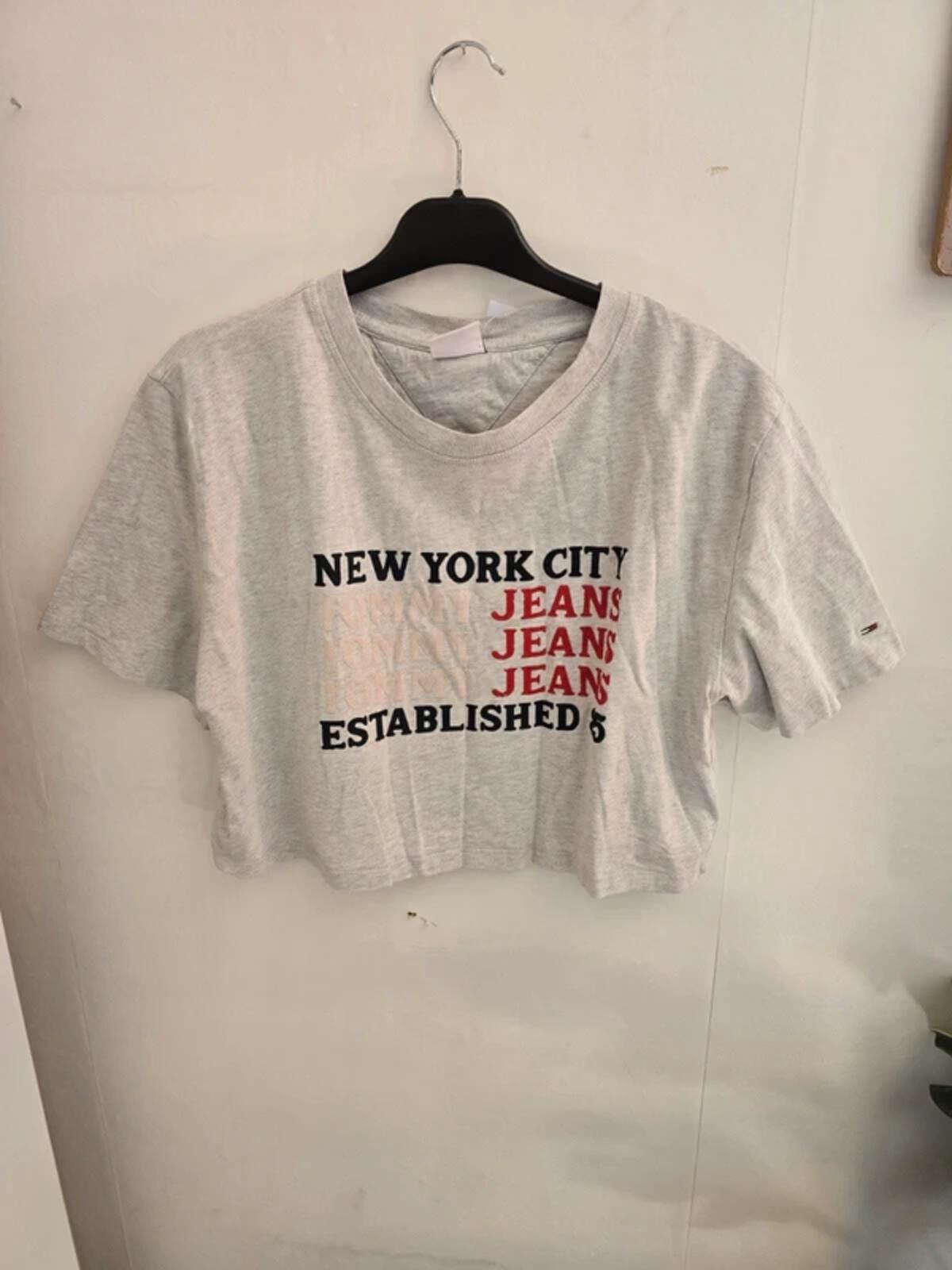 Tommy Jeans Grey Oversized Cropped Tee Size Large Size 12-14