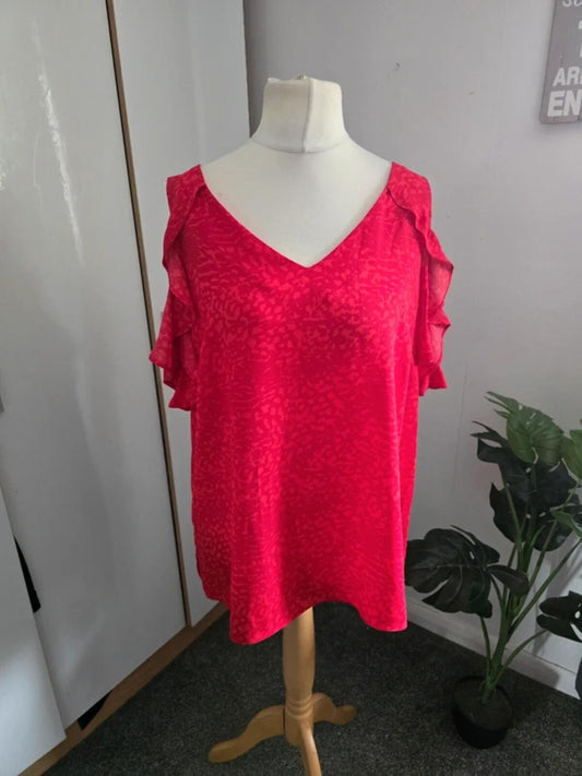 Soon NWT Red Animal Print Cold Shoulder Top Size 16