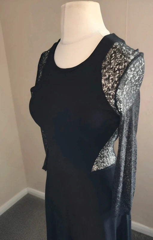 French Connection Black Lace Sleeve Dress – UK Size 10 – Elegant Fit & Flare