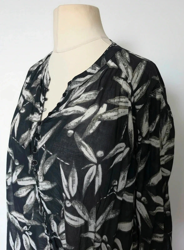Next Black & White Leaf Print Sheer Long Sleeve Blouse Size 26 Relaxed Fit