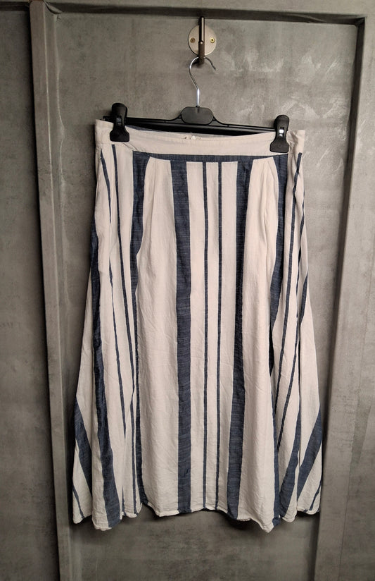 F&F White & Blue Striped Cotton Midi Skirt – Size 12 – Flared Fit with Pockets – Summer Style
