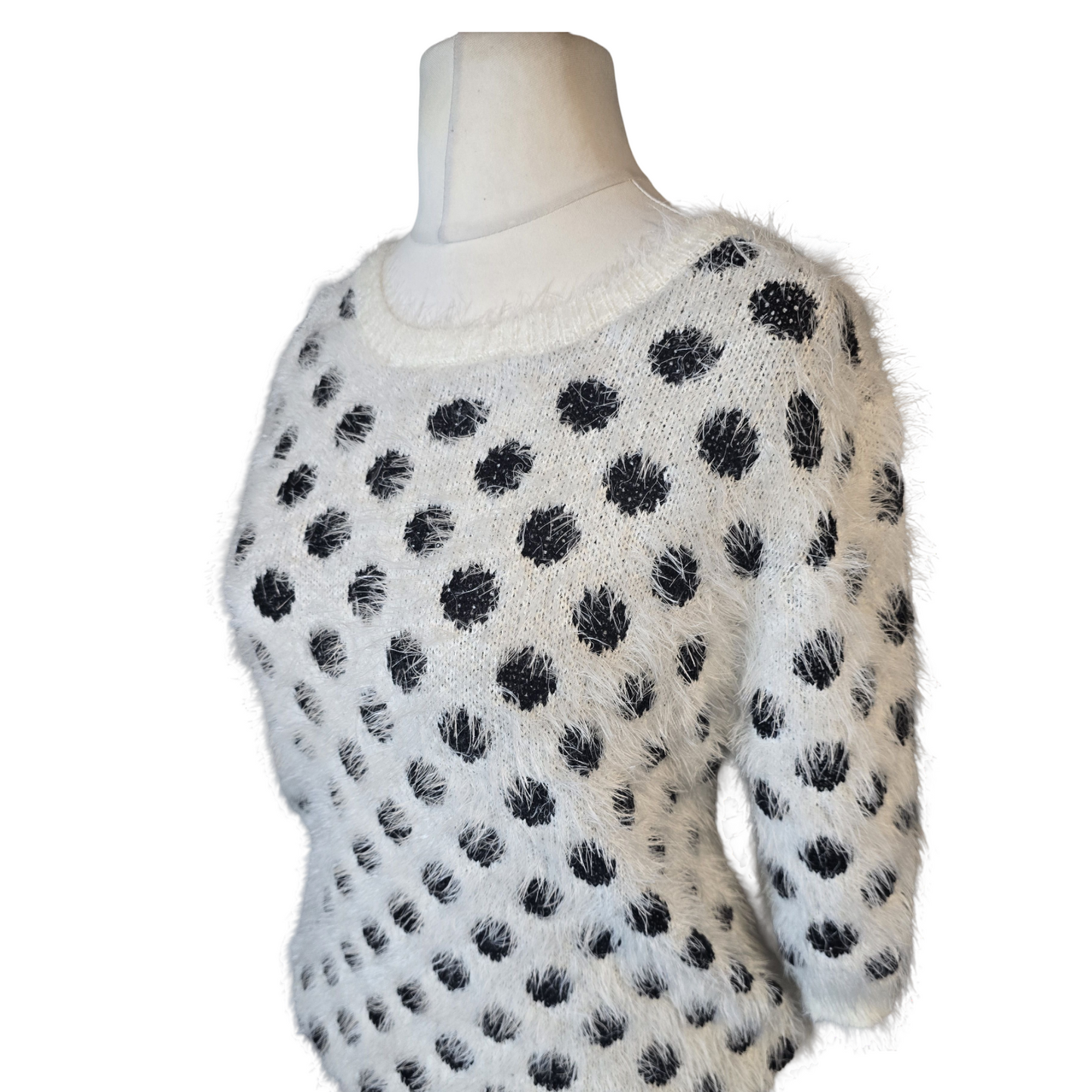 Primark White & Black Fluffy Polka Dot Jumper – Size 14 – 3/4 Sleeves