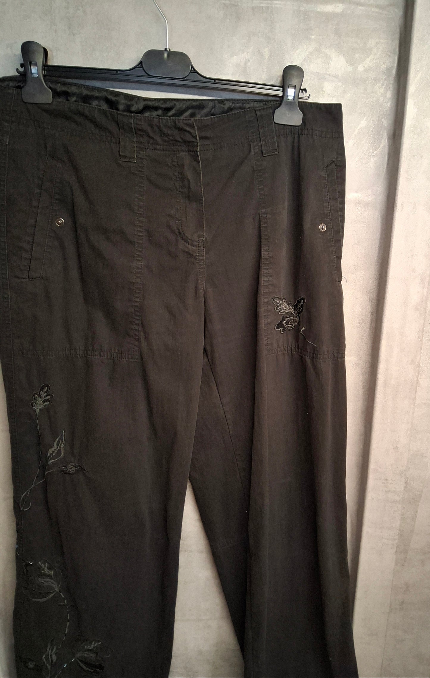 Y2K M&S Black Flare Cargo Trousers – Floral Embroidered, High Waist, Size 14
