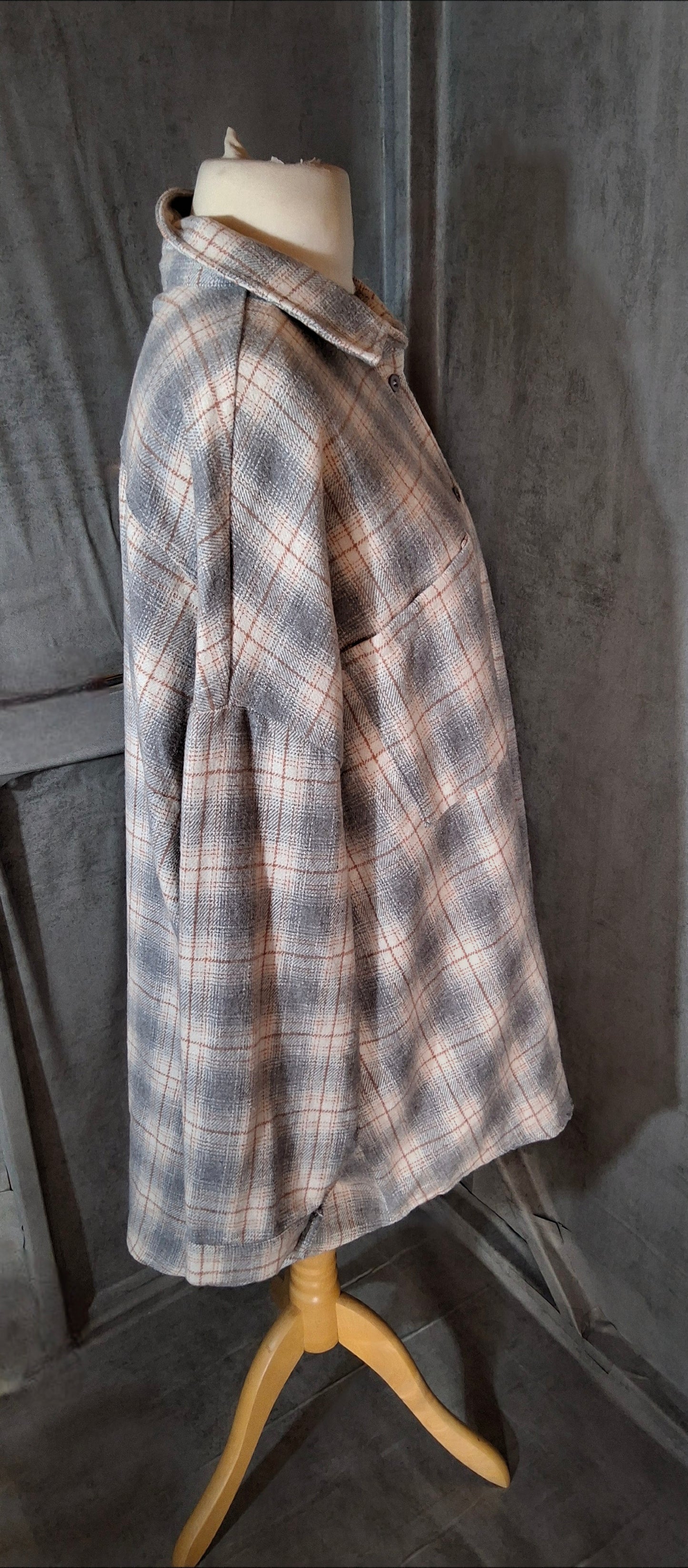 Boohoo Grey & Orange Checked Oversized Shirt – Size 14 – NWT