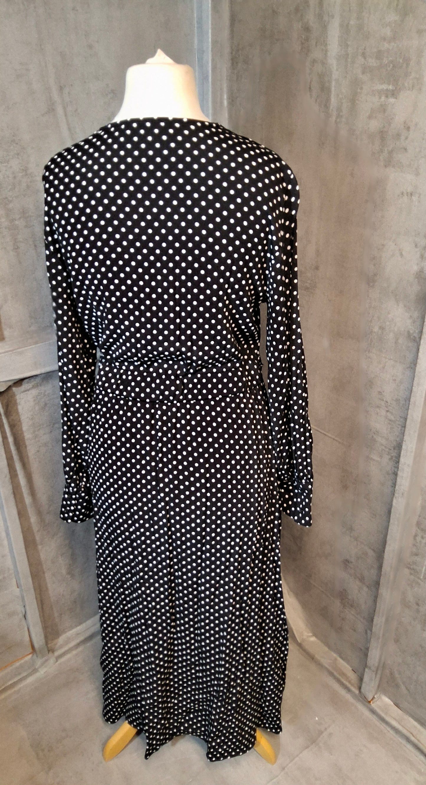 Mango Black & White Polka Dot Midi/Long Dress – V Neck – Size L (UK size 12)