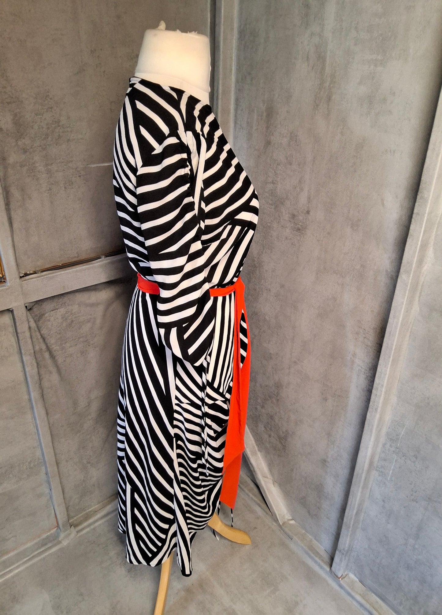 Studio by Preen Graphic Stripe Midi Dress – Size 12