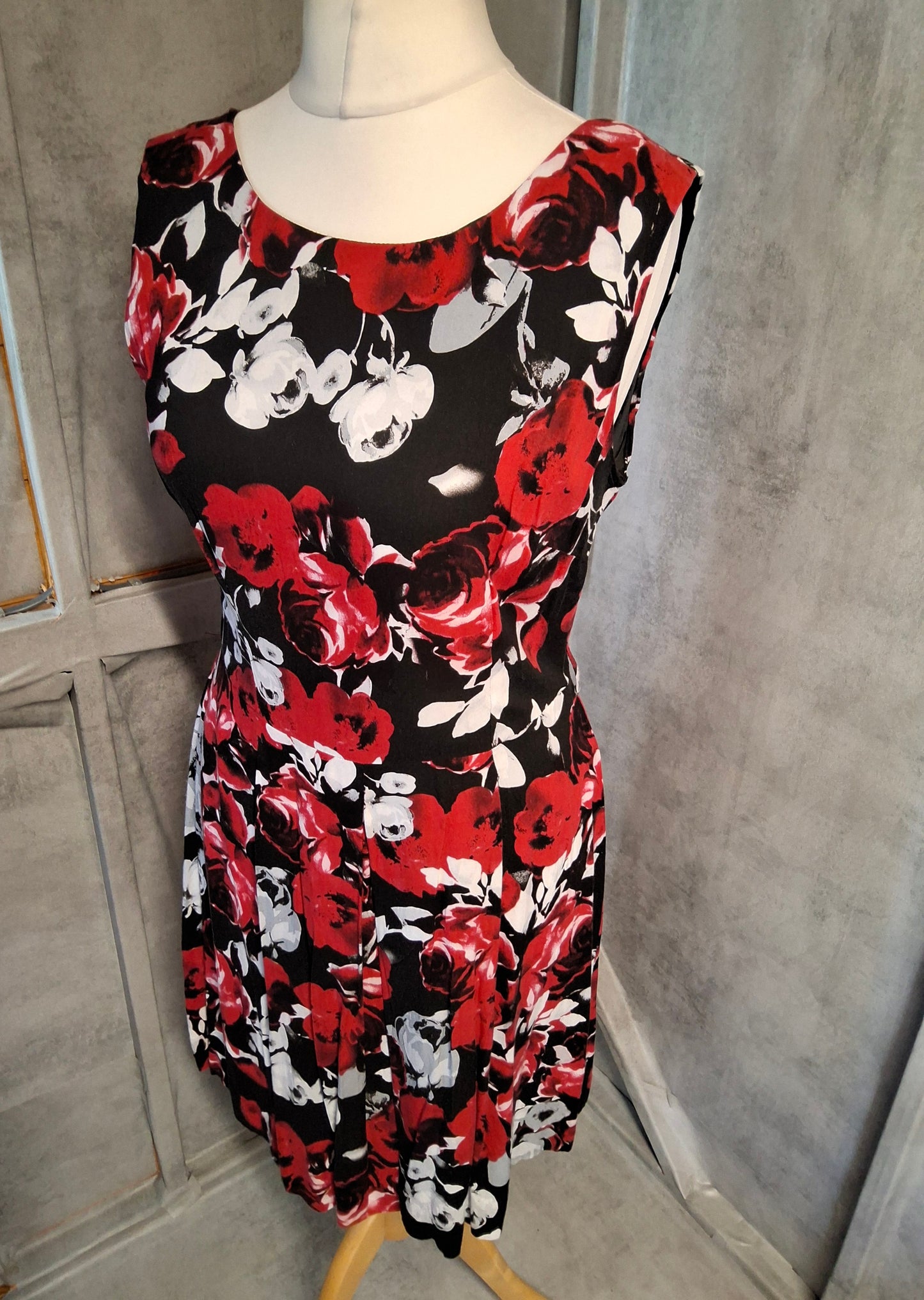 F&F Red & White Floral Print Dress – Size 12