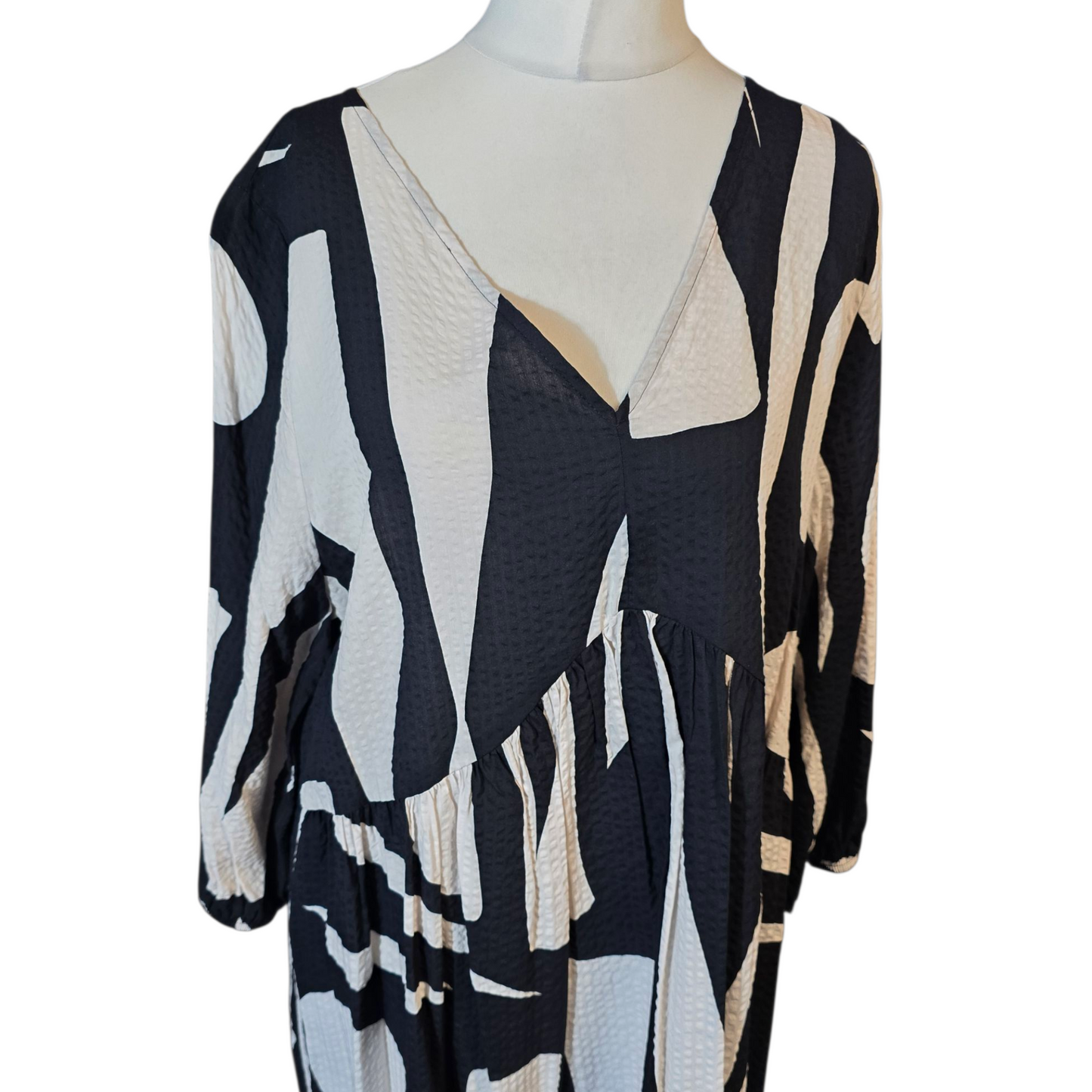 George Black & White Patterned Midi Dress – Size 20 – NWT Relaxed Fit with 3/4 Sleeves
