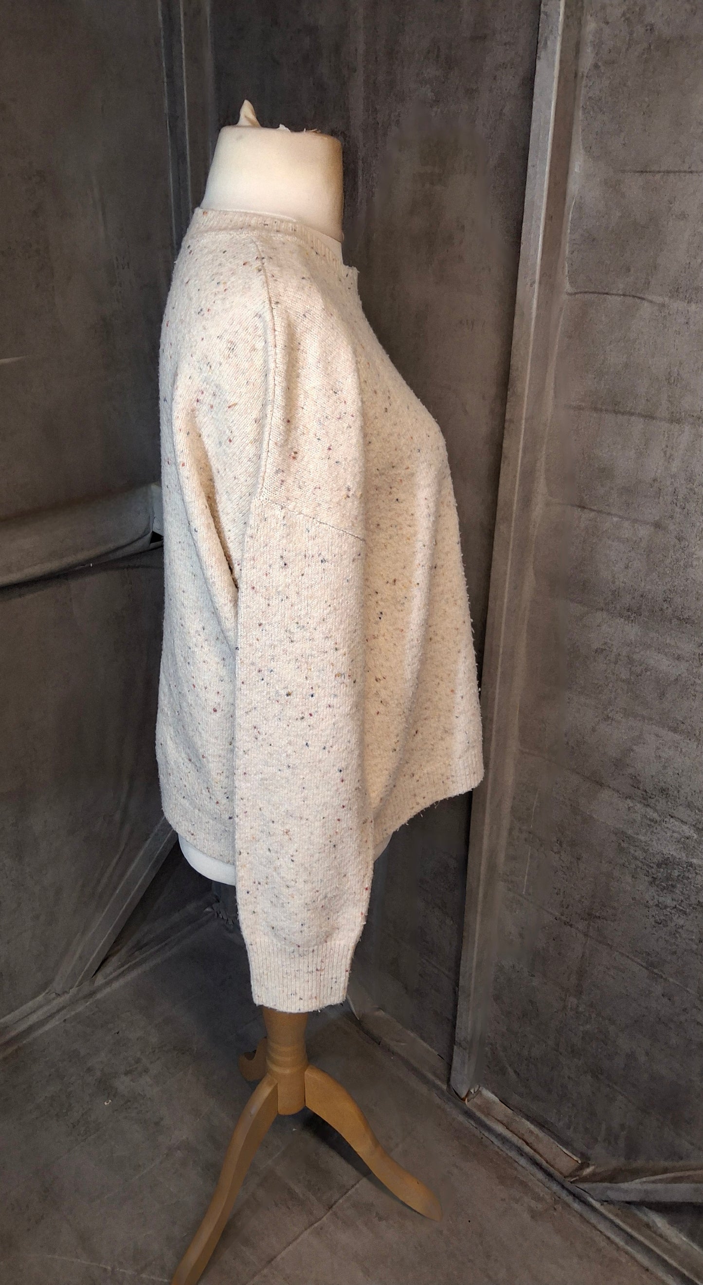 Matalan White Knit Jumper with Multicolour Flecks – Size L (size 16/18) – Relaxed Fit