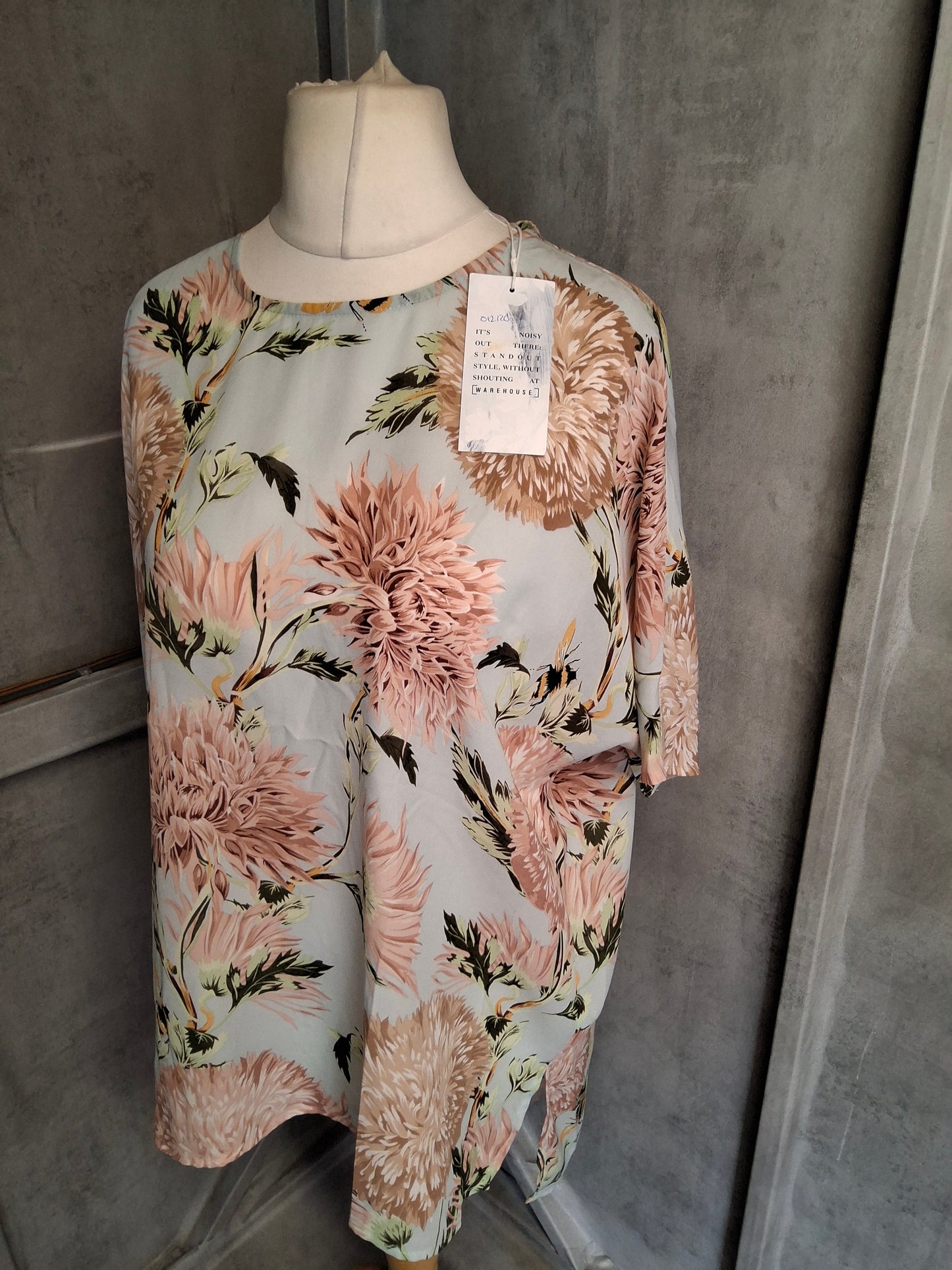 Warehouse Oversized Floral Print Top – Size M (UK size 10–14) – NWT