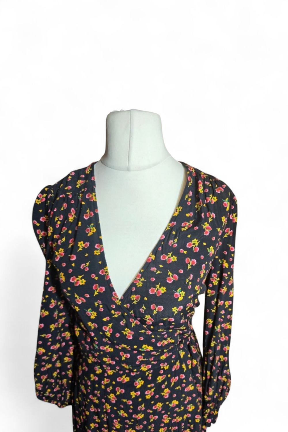 M&S Ghost Black Floral Wrap Midi Dress Size 8 – Long Sleeves, V-Neck, Elegant & Flattering