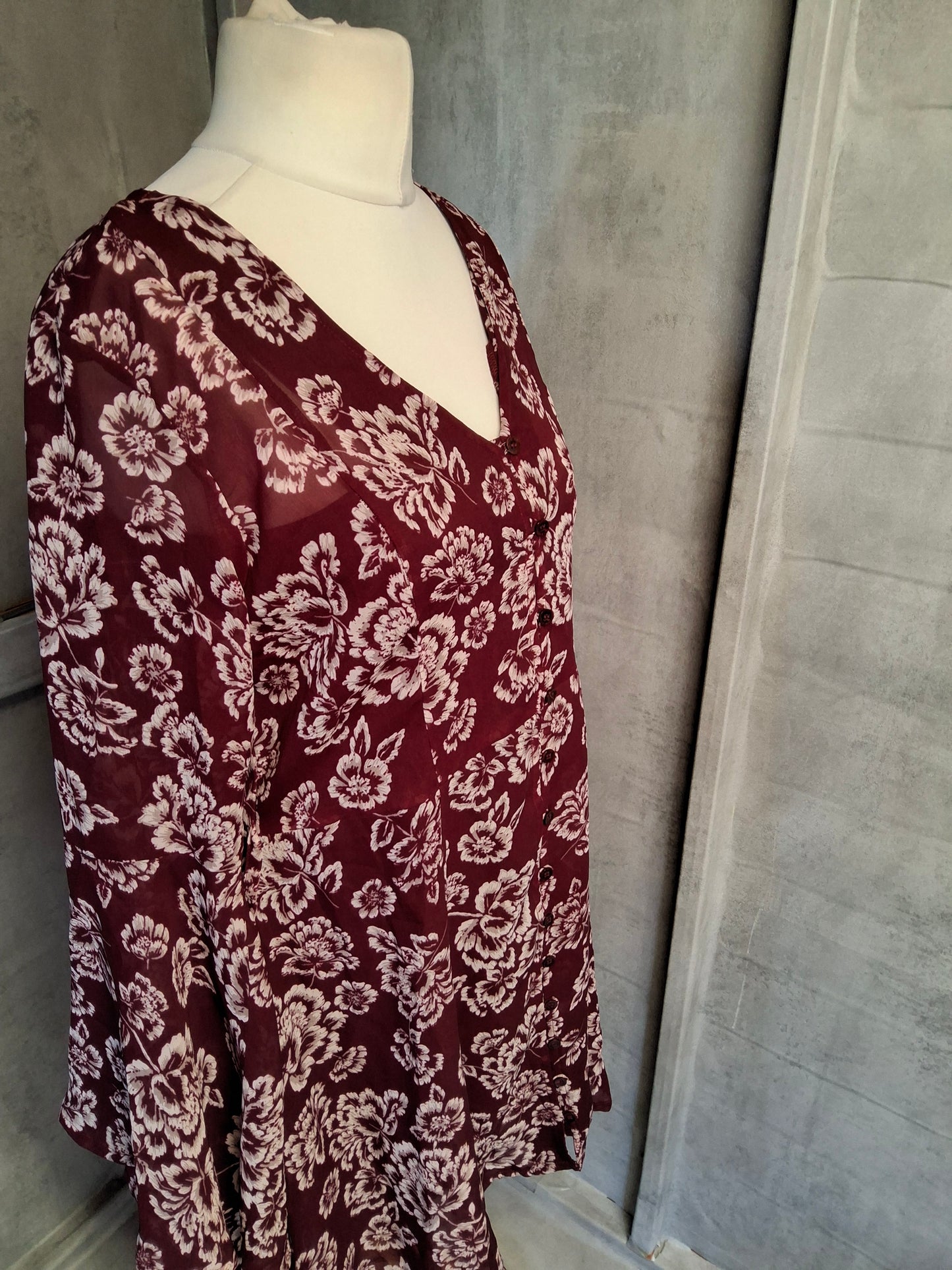 Brave Soul Burgundy & White Floral Dress – Size M (size 10/12)