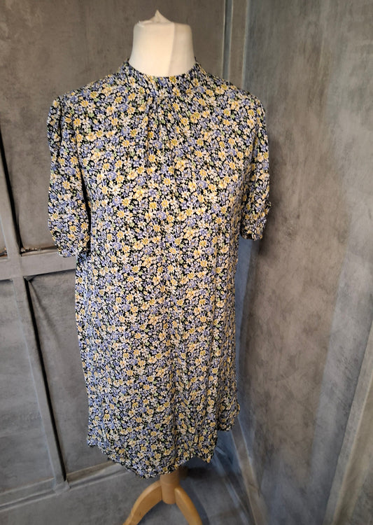 George Floral Knee-Length Dress – Size 12 – 100% Viscose