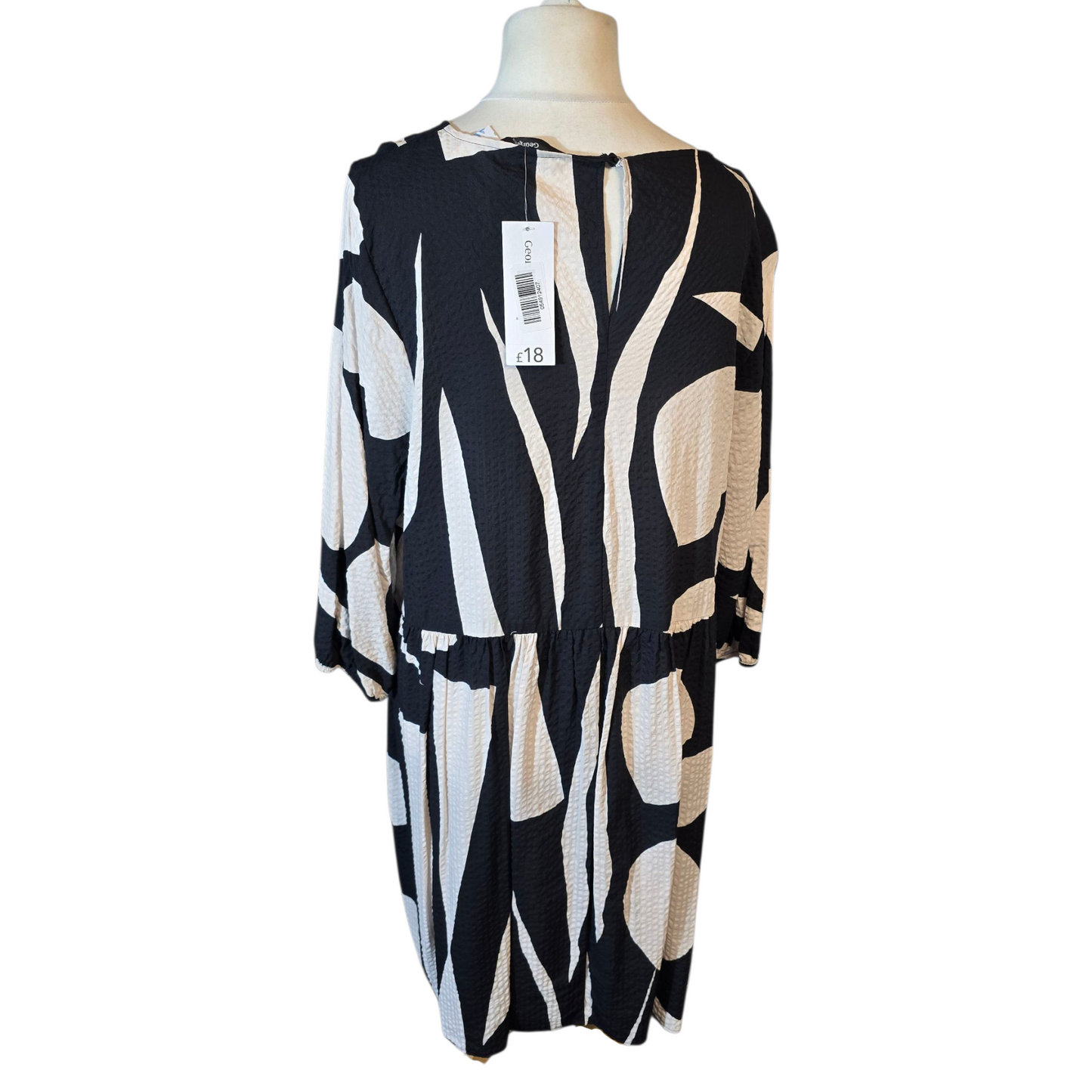 George Black & White Patterned Midi Dress – Size 20 – NWT Relaxed Fit with 3/4 Sleeves