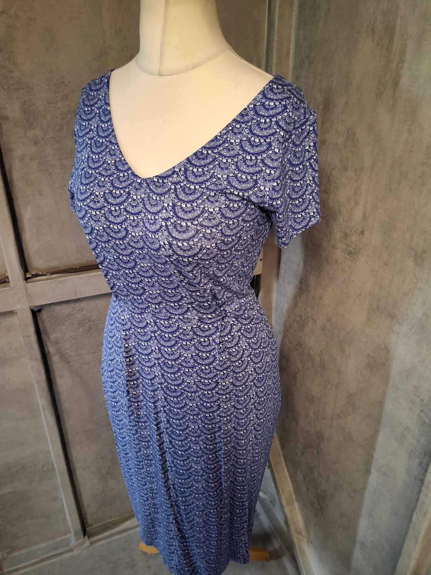 Laura Ashley Blue Patterned Midi Dress Size 8 – V Neck, Short Sleeves, Viscose Blend