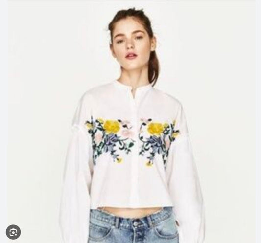 Zara White Embroidered Floral Shirt – 100% Cotton – Long Sleeve L size 12/14