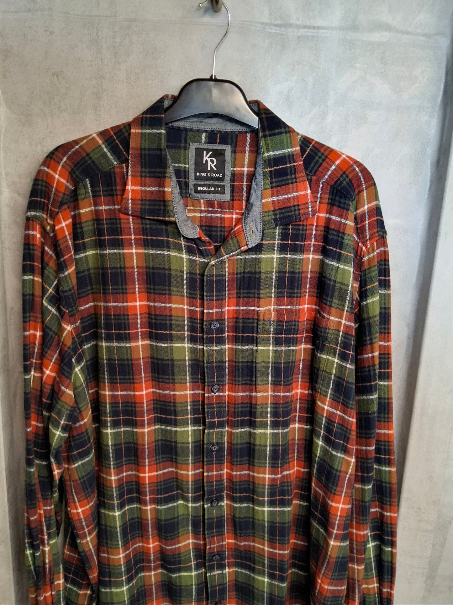King’s Road Navy, Red & Green Checked Shirt – Men’s 2XL – 100% Cotton