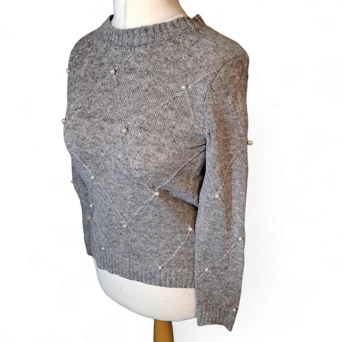 Shein Grey Knit Jumper – Pearl Detail – Size Small (UK size 8) – 100% Polyester