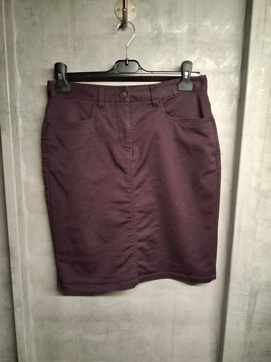 Rohan Purple Denim Skirt – Size 8 – Knee-Length Casual Wardrobe Essential with Pockets