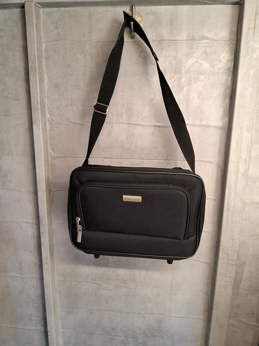 Forecast Black Laptop Bag – 35cm x 26cm