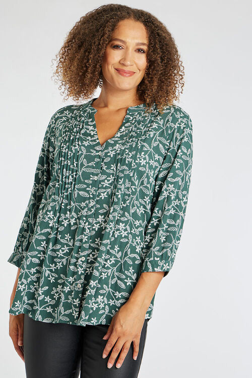 Bonmarché Green & White Embroidered Floral Blouse – Size 18 – 100% Viscose