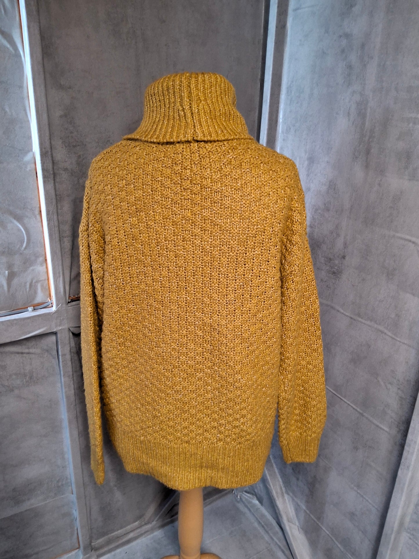 F&F Mustard Yellow Oversized Chunky Knit Turtleneck Jumper – Size 8