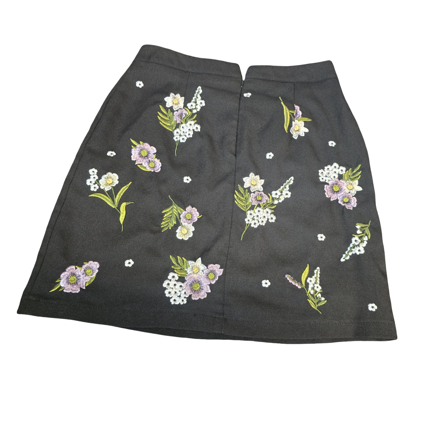 New Look Black Embroidered Floral Mini Skirt – Size 8 – Fully Lined