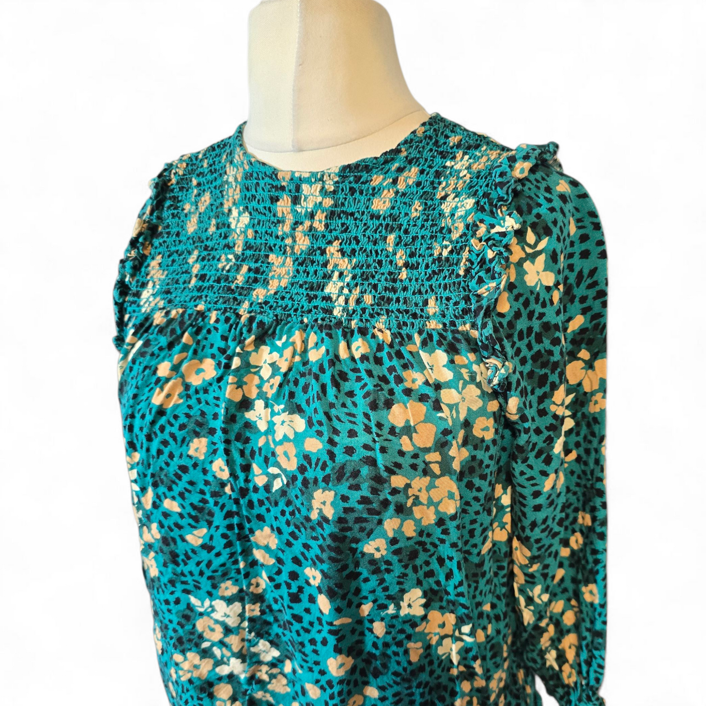 New Look Green Floral Blouse – Size 8 – ¾ Sleeve with Elasticated Chest