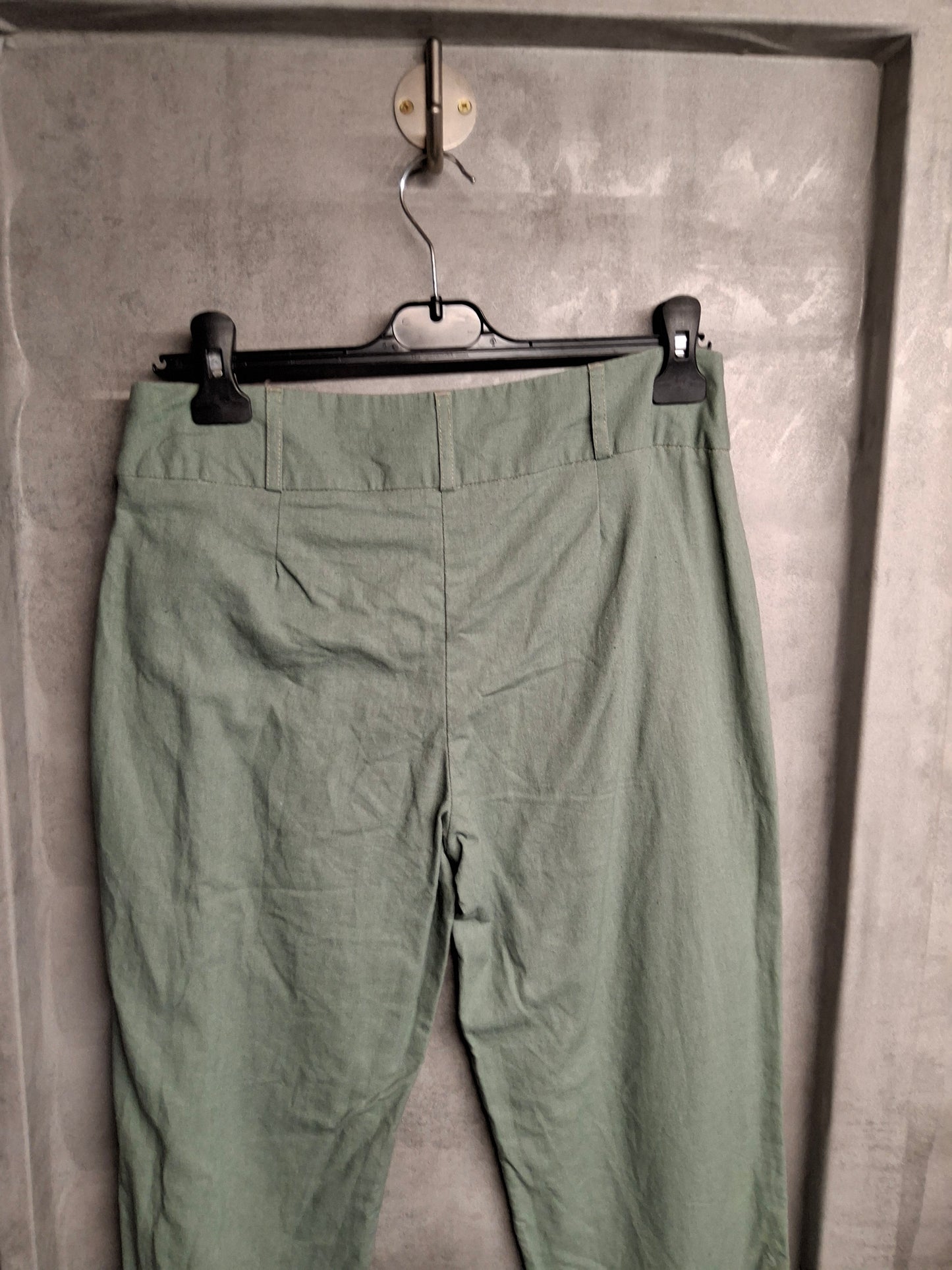CMD Sage Green Cropped Linen Blend Trousers – Size 12