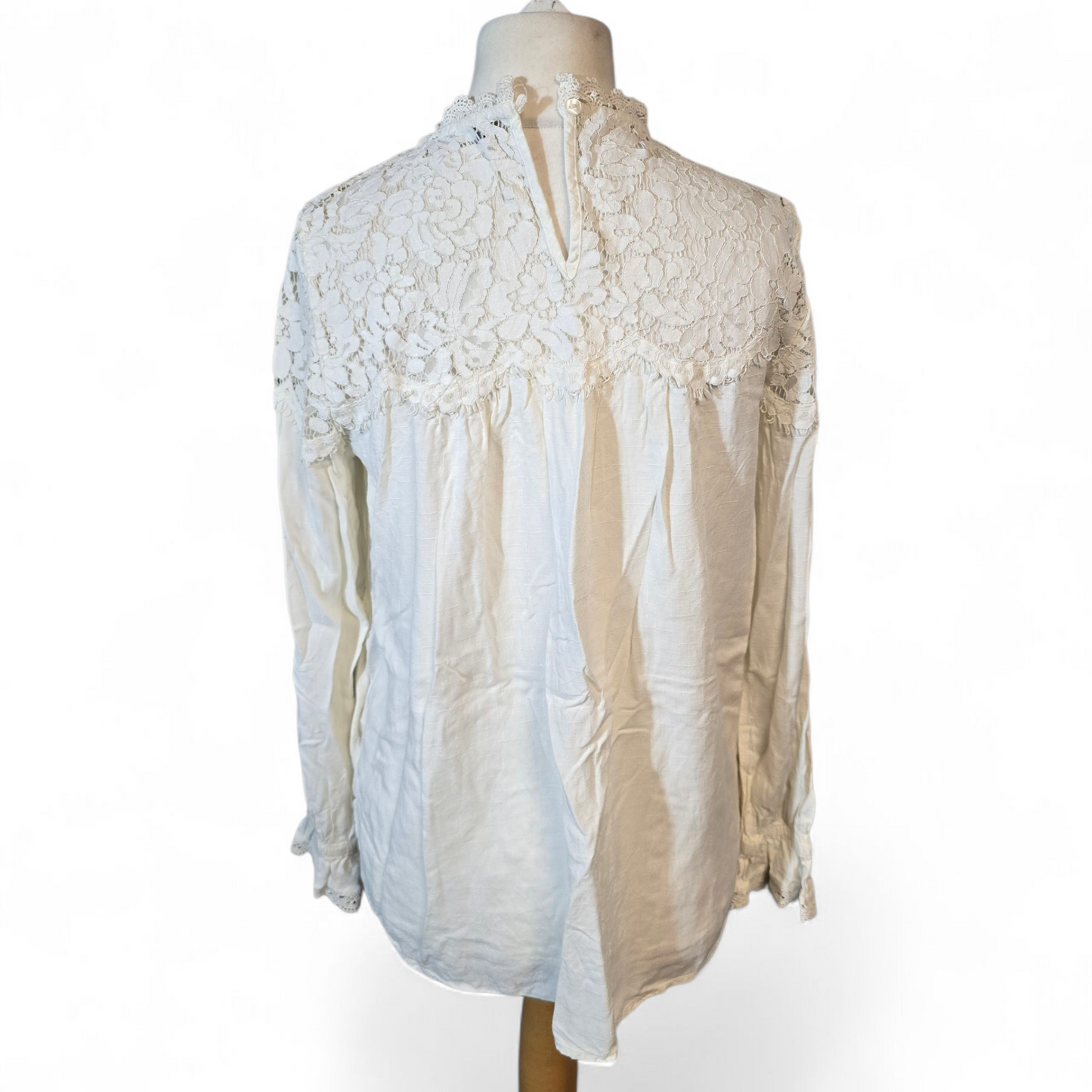 M&S White Lace High Neck Blouse – Frill Cuffs – Size 10 – 100% Viscose