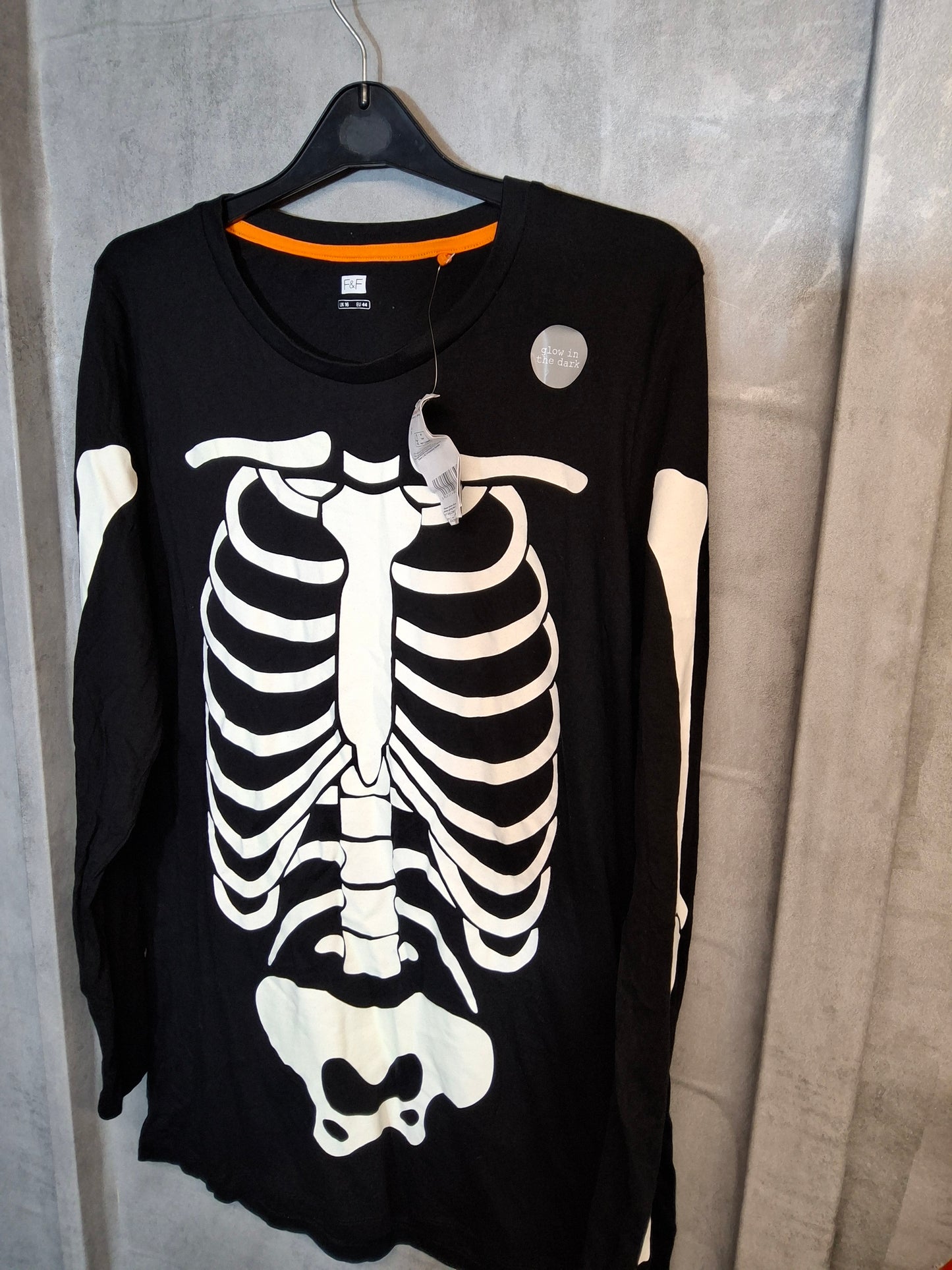 F&F Black Glow-in-the-Dark Skeleton T-Shirt – Size 16 – 100% Cotton – NWT
