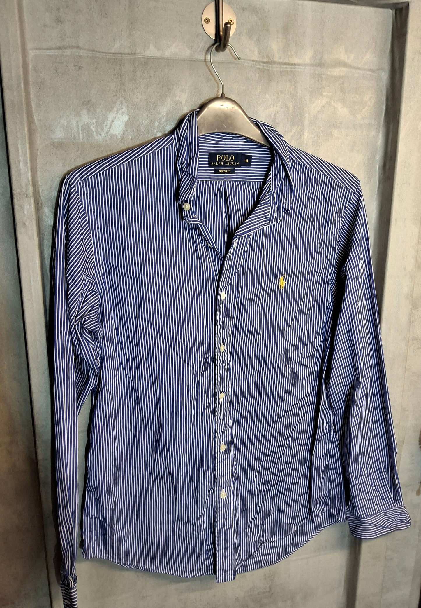 Ralph Lauren Polo Men’s Custom Fit Shirt – Blue & White Pinstripe – Size M – 100% Cotton