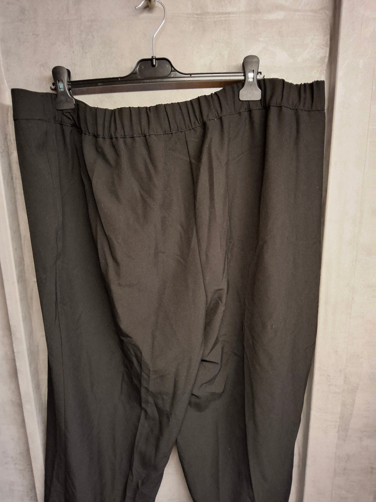 Avenue Black Straight Leg Work Trousers – Size 22 – Tummy Control – NWT – Polyester Viscose