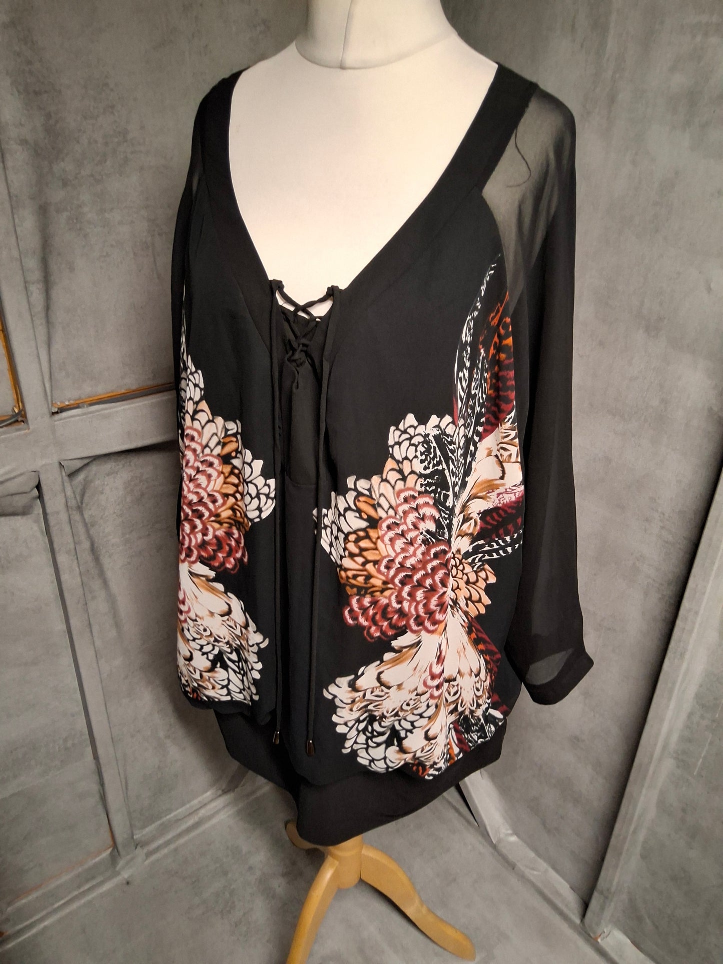 Star by Julien Macdonald Black Floral Lace-Up Blouse – Size 24 – Sheer & Floaty