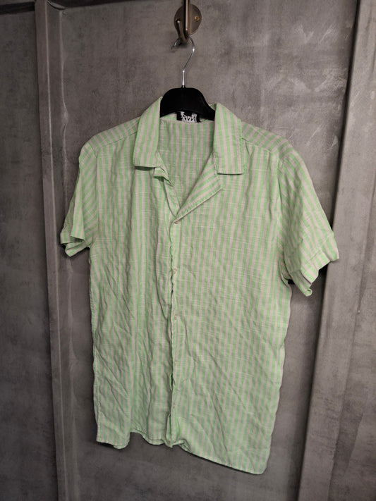 BoohooMAN Green & White Striped Shirt – Size L – Summer BBQ Vibes
