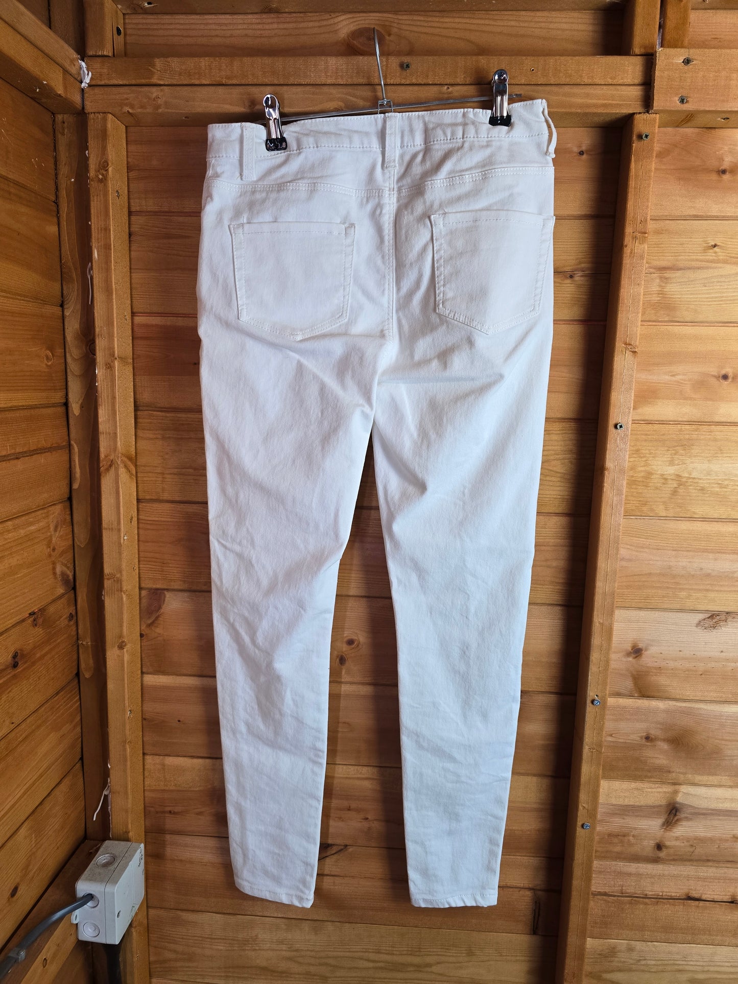 Primark White High Waisted Skinny Jeans – Size 12, Pockets, Flattering Fit, Everyday Style