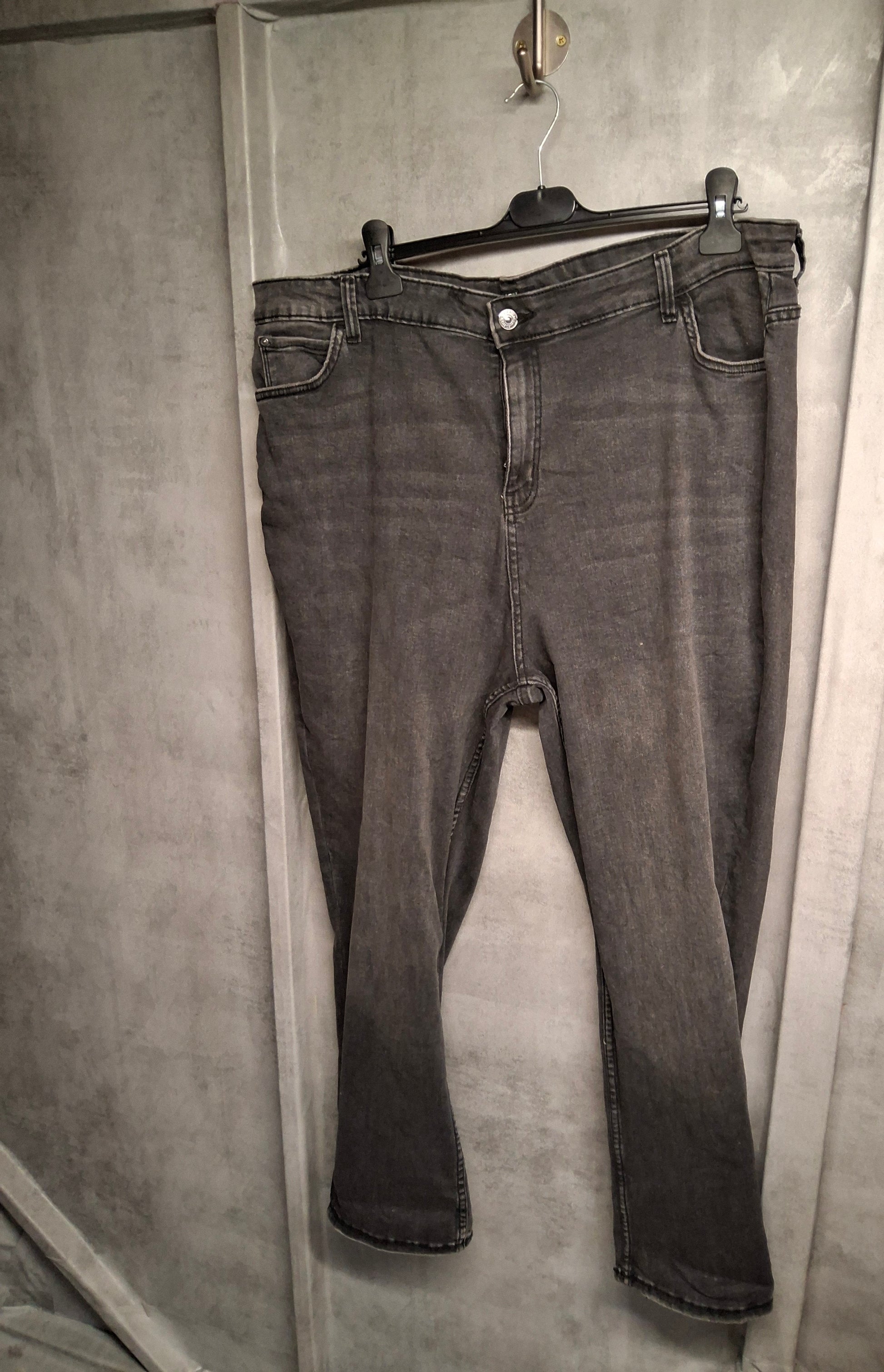 George Size 24 Grey Straight-Leg Jeans – Stretchy & Faded to Perfection