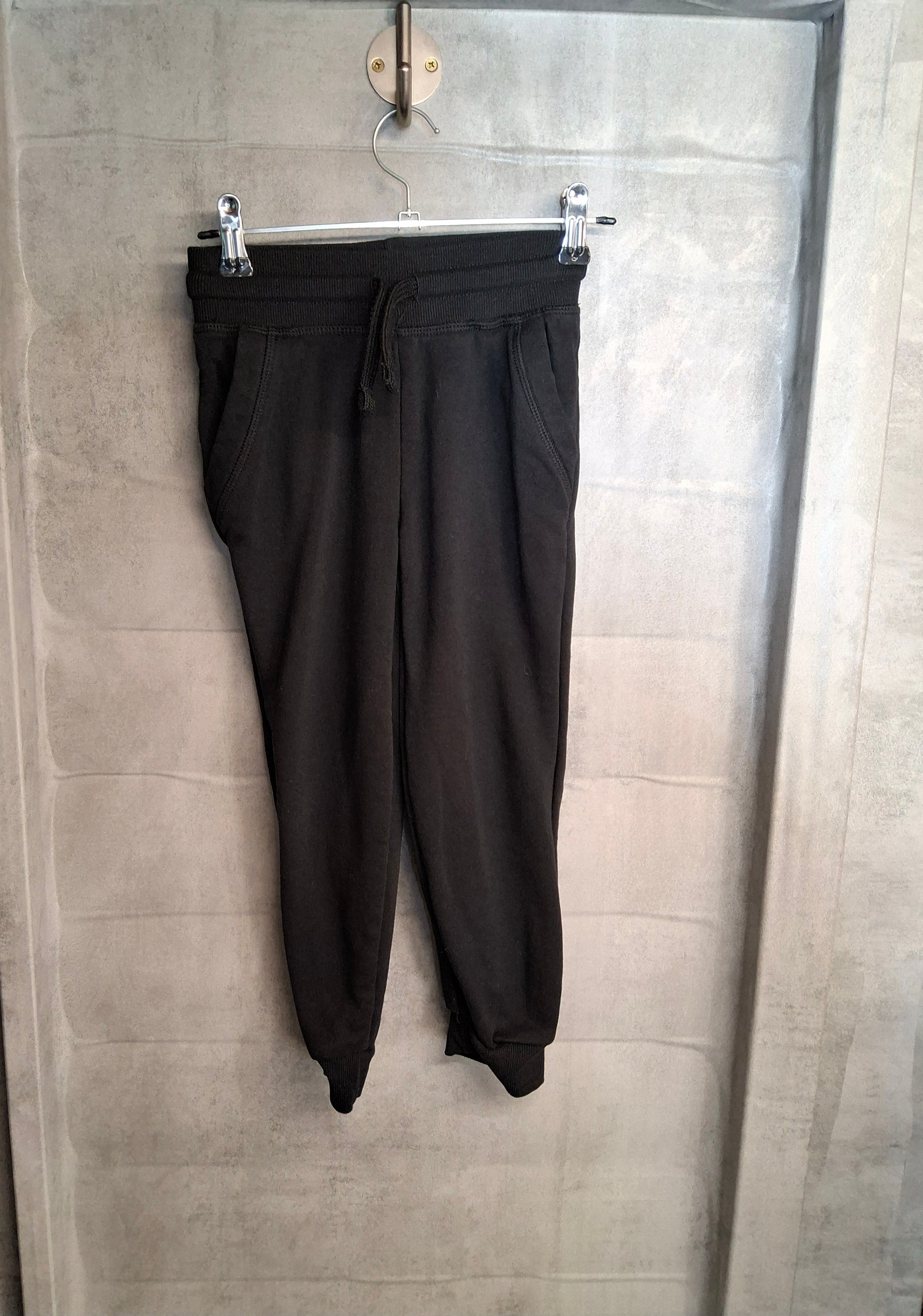 Primark Boys Black Joggers – Age 5-6 Years – Cuffed
