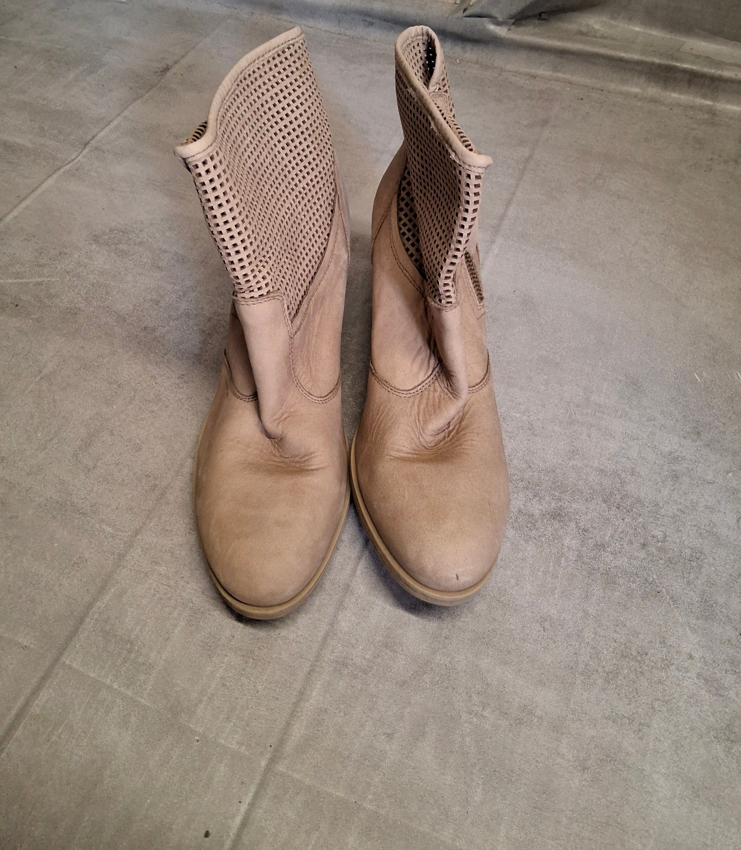 Nero Giardini Cream/Beige Ankle Boots – UK Size 4 / EU 37, Block Heel, Mesh Style
