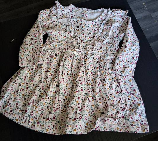 Matalan White Floral Long Sleeve Dress – Girls 6–9 Months – 100% Cotton 🌸
