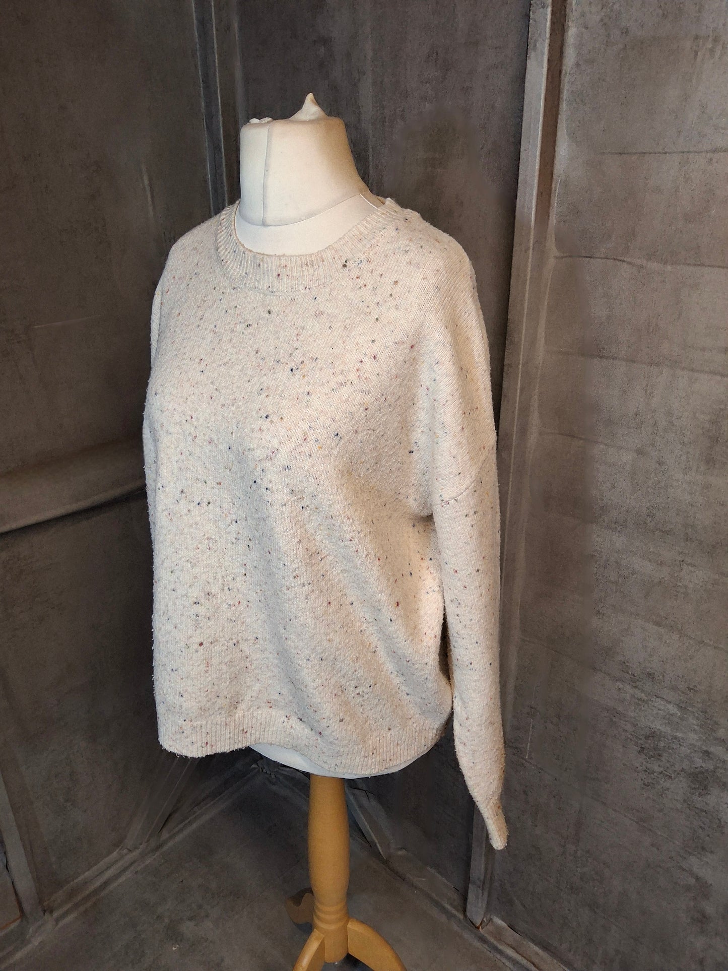 Matalan White Knit Jumper with Multicolour Flecks – Size L (size 16/18) – Relaxed Fit