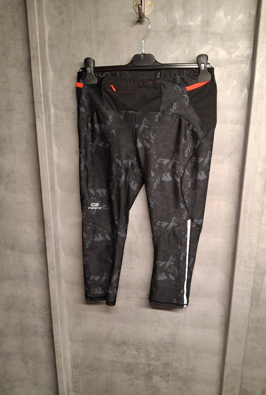 Decathlon Kalenji Grey Camo Cropped Gym Leggings – Size S (6/8)