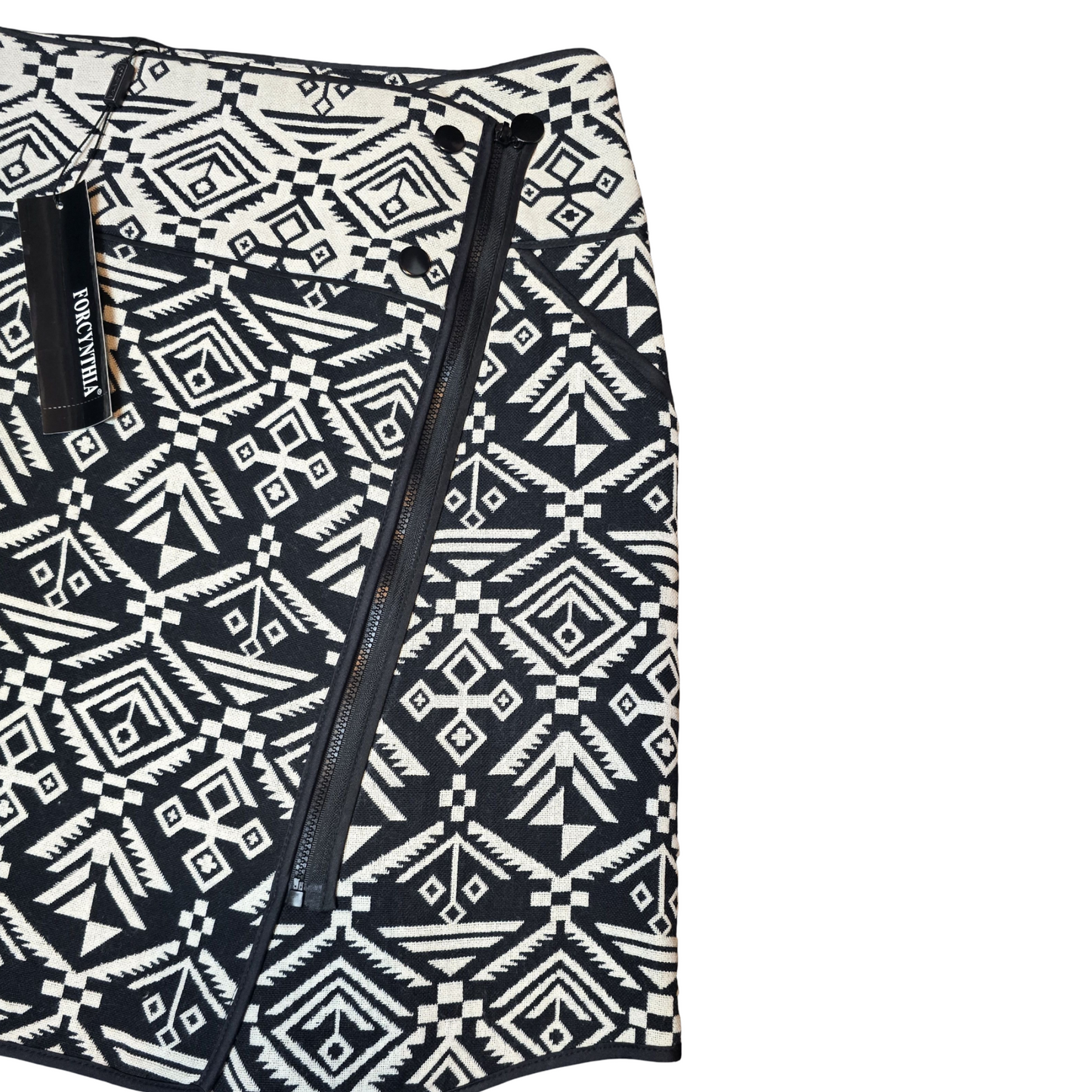 For Cynthia Cream & Black Wrap Mini Skirt – Aztec Print – Zip Front – NWT – Size 8 (Would Fit size 10/12)