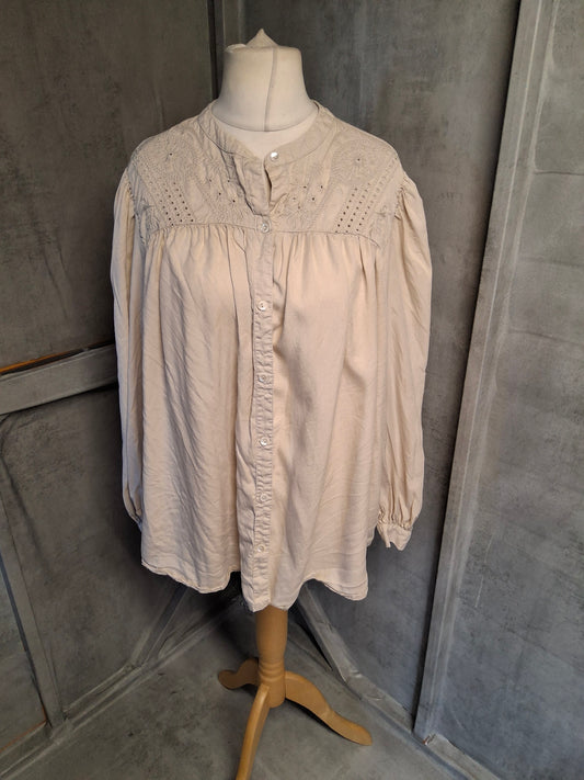 Tu Beige Oversized Lyocell Blouse – Size 18 – Long Sleeve
