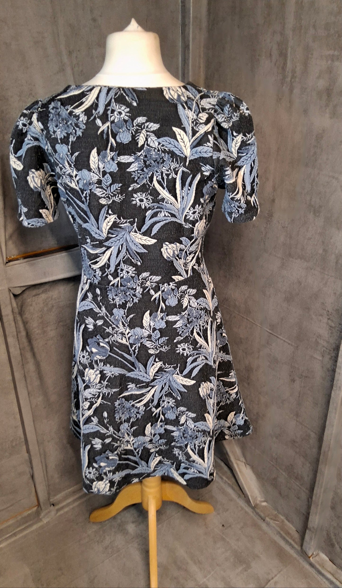 Next Blue & Navy Floral Flared Knee-Length Dress – Size 12 Regular – V-Neck – Short Sleeve – Polyester/Viscose