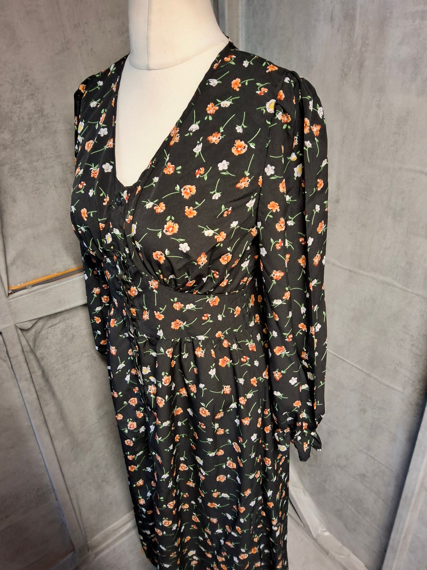 Shein Black Floral Midi Dress – Size M (UK size 10) – Button Front, Long Sleeves, Elastic Cuffs