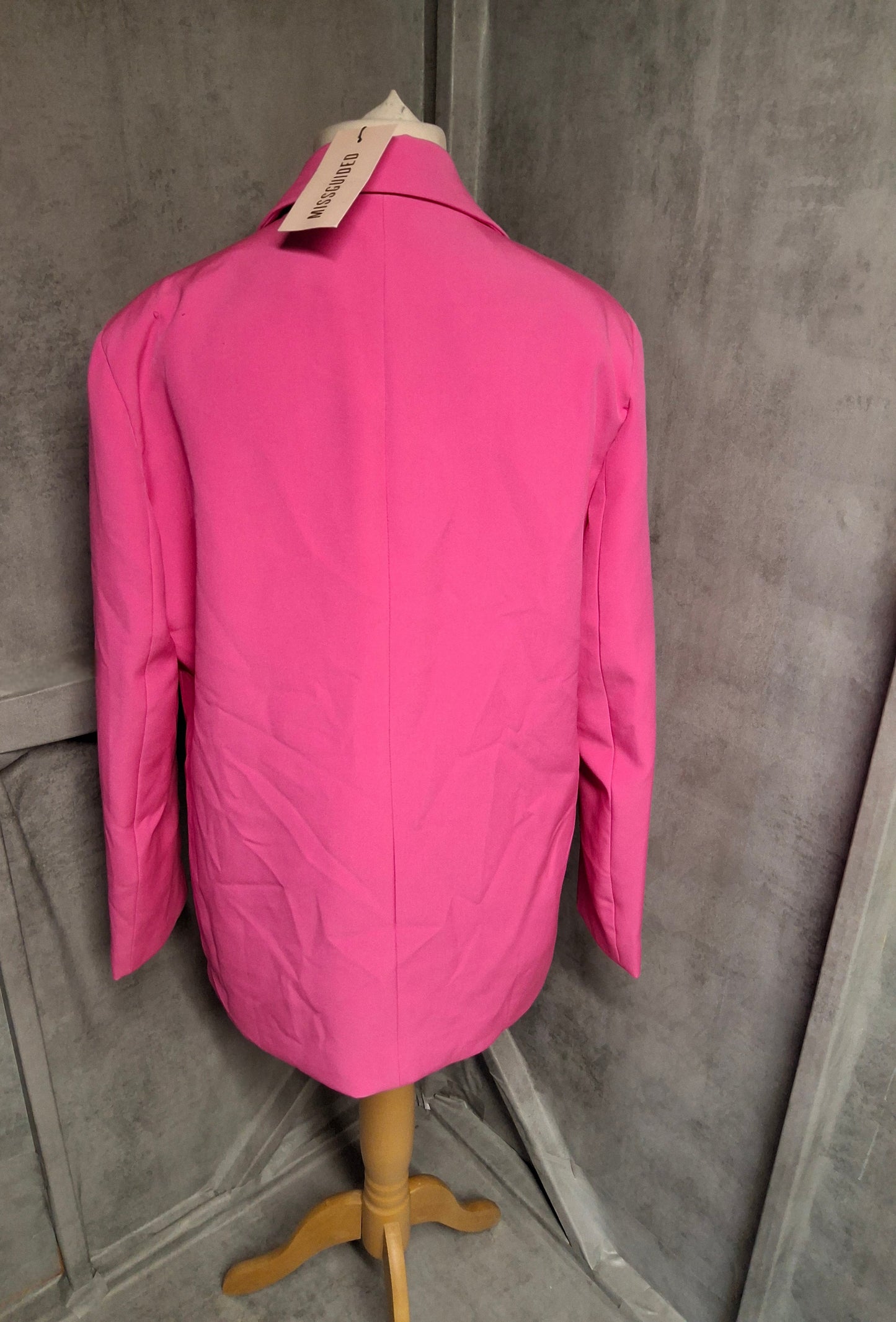 Missguided Bright Pink Oversized Blazer – Size 8 – NWT