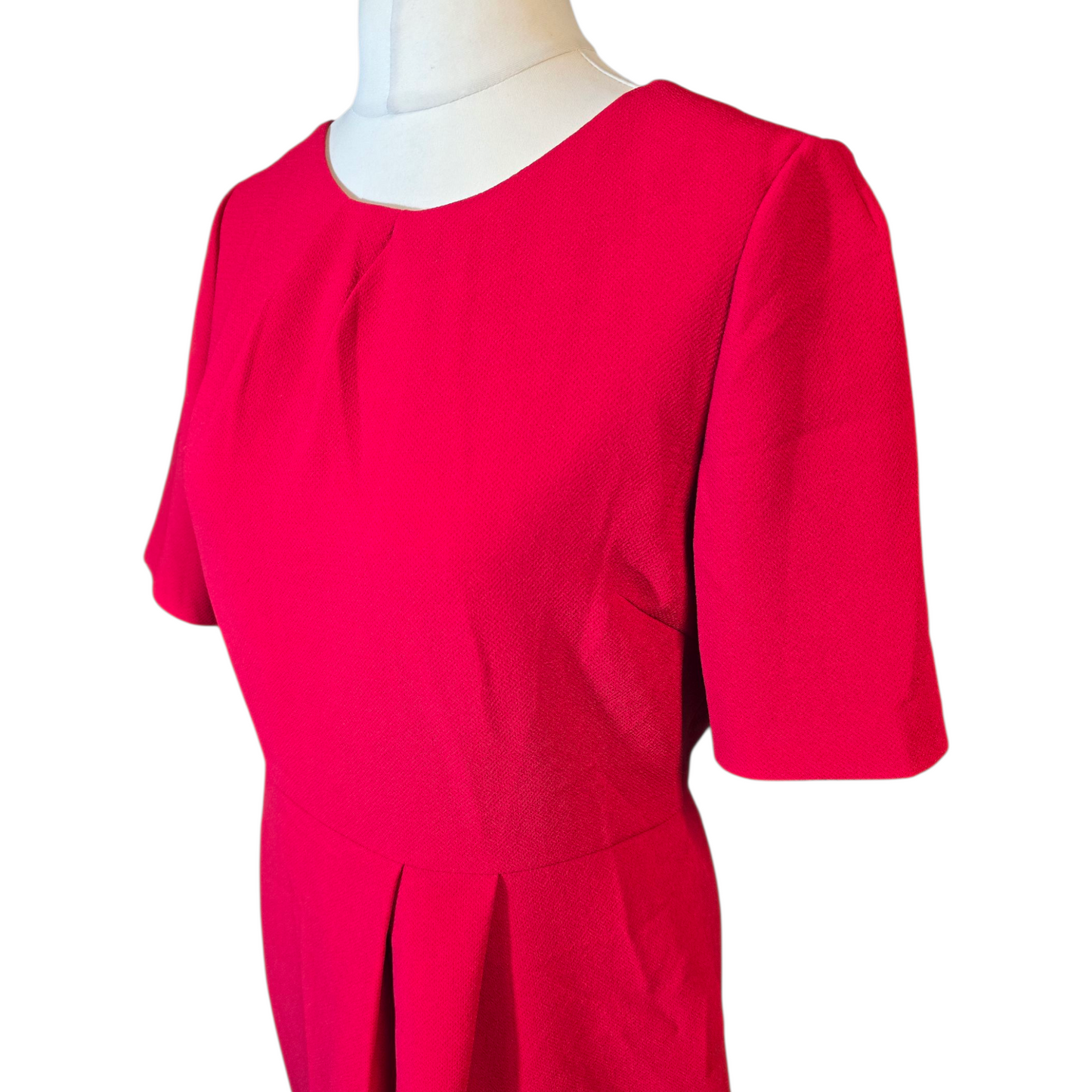Laura Ashley Red Midi Dress – Size 14 – Lined, Zip Back, Classic Elegance